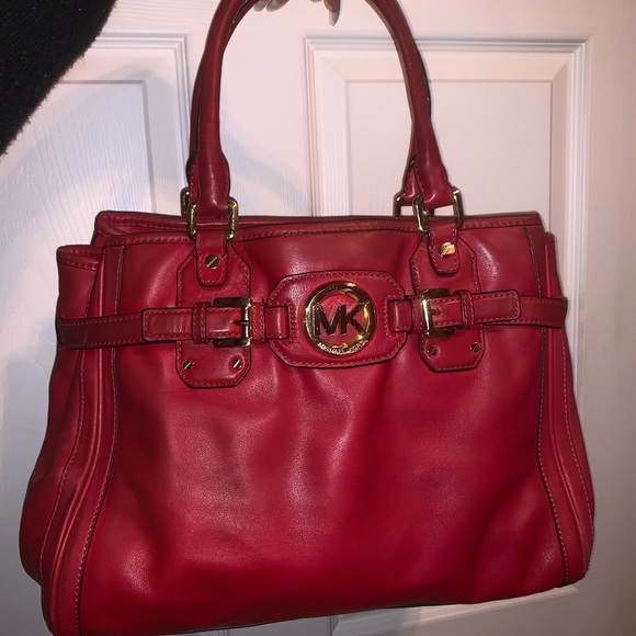 Michael Kors Women’s large leather shoulder bag